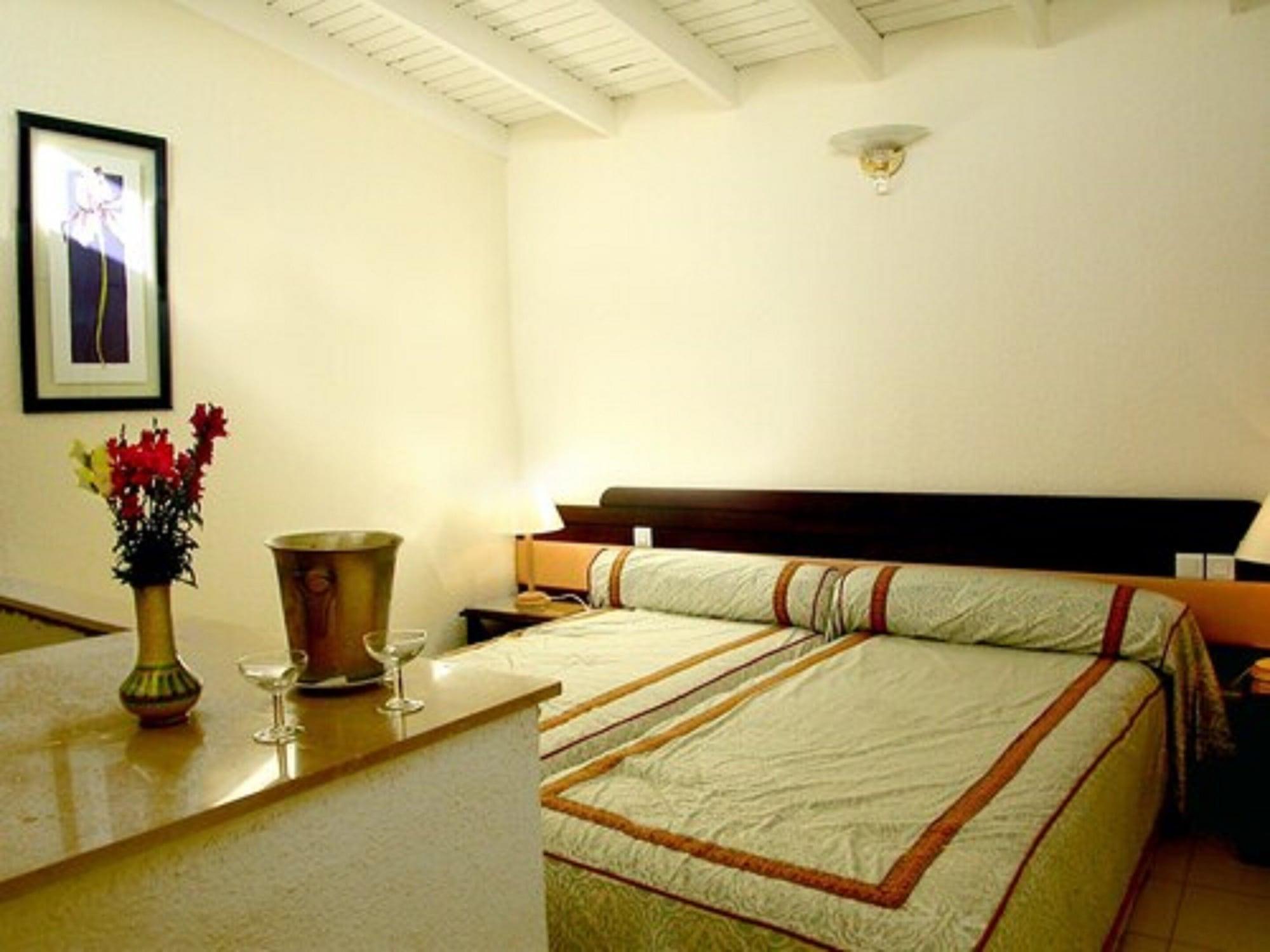 Hotel Moulay Yacoub Buitenkant foto