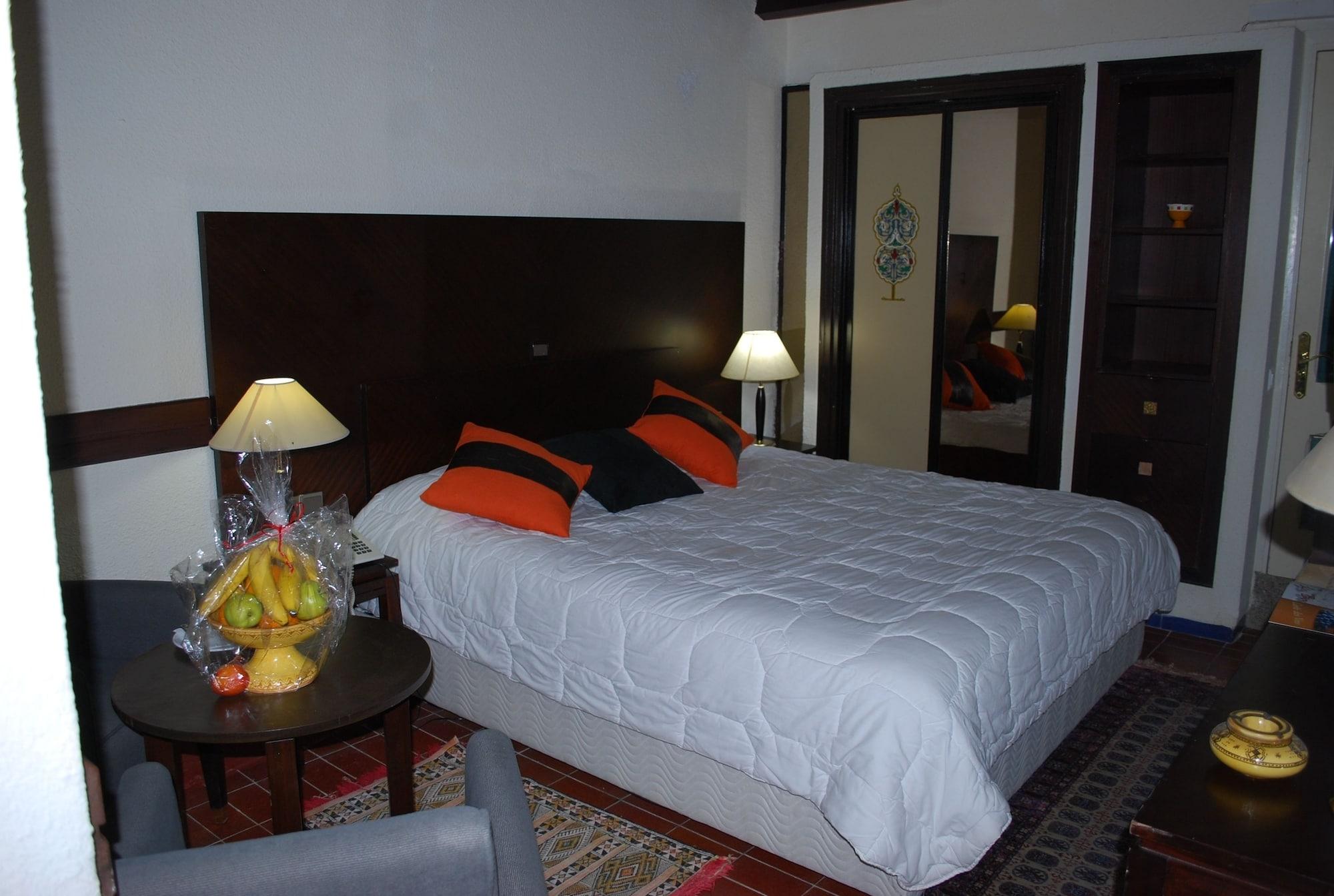 Hotel Moulay Yacoub Buitenkant foto