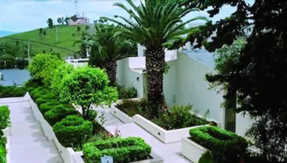 Hotel Moulay Yacoub Buitenkant foto