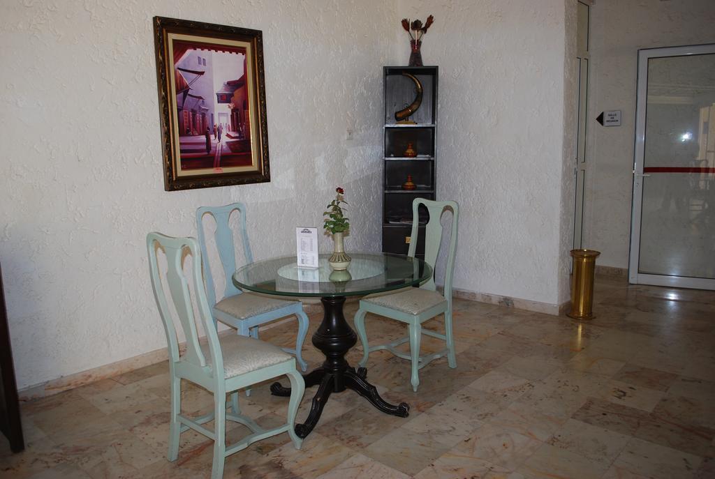 Hotel Moulay Yacoub Buitenkant foto