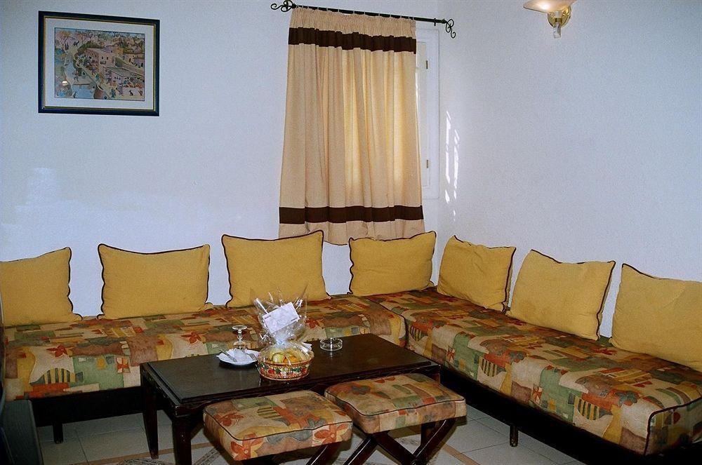 Hotel Moulay Yacoub Buitenkant foto