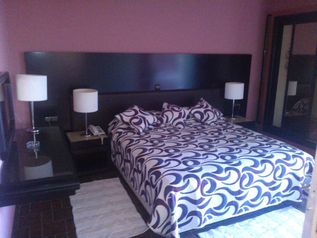 Hotel Moulay Yacoub Buitenkant foto